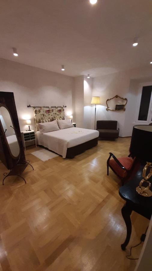 Apartment Casale Santa Maria Di San Vittorino Rom